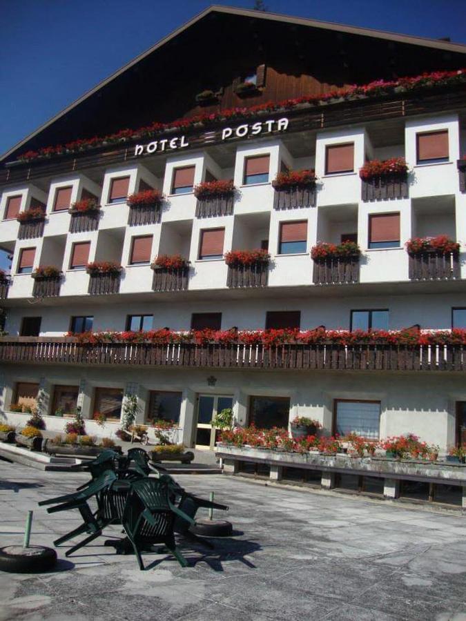 Albergo Posta Colle Santa Lucia Eksteriør bilde
